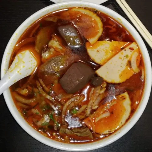 204. Hue Style Vermicelli Noodle Soup